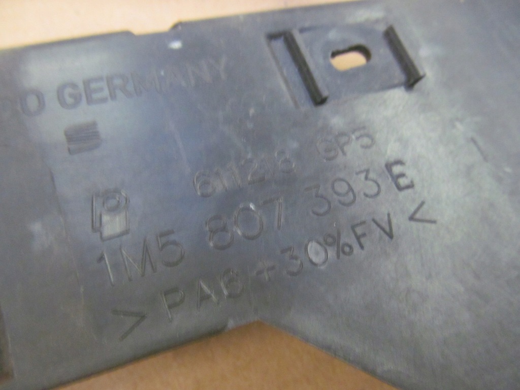 фото №10, Seat оригинальный номер 1m5807394e направляющая бампера