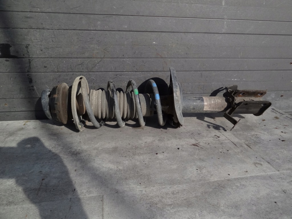 фото №1, Dacia lodgy 2013 1,2 tce амортизатор передній правий