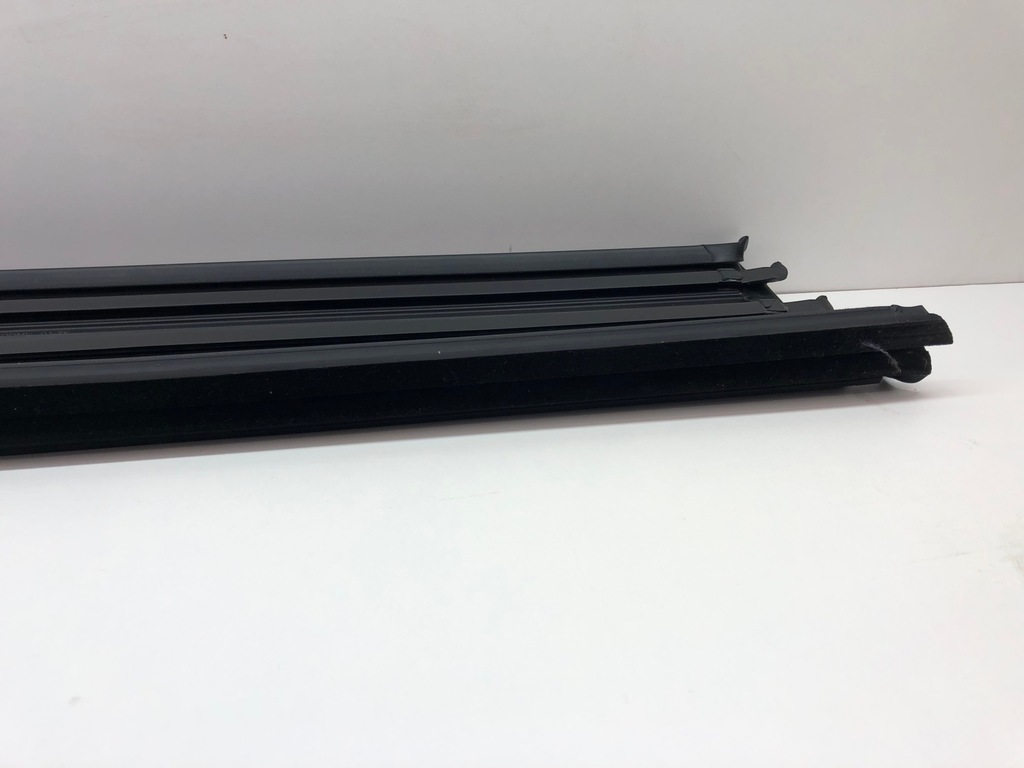 фото №6, Vw golf vi молдинг прокладка правый задняя 5k6839479b