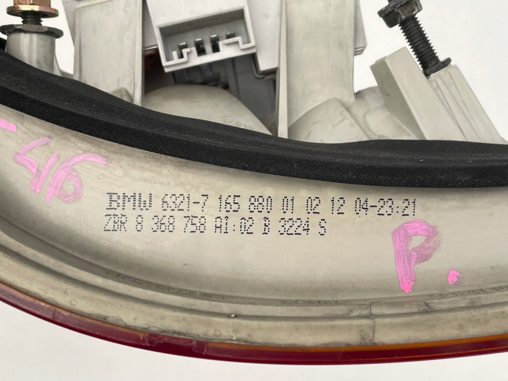 фото №8, Лампа правий задня bmw 3 e46 lift sedan 8368758 eu