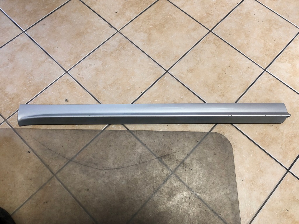 фото №1, Volkswagen оригинальный номер 7n0854939h накладка перед l sharan