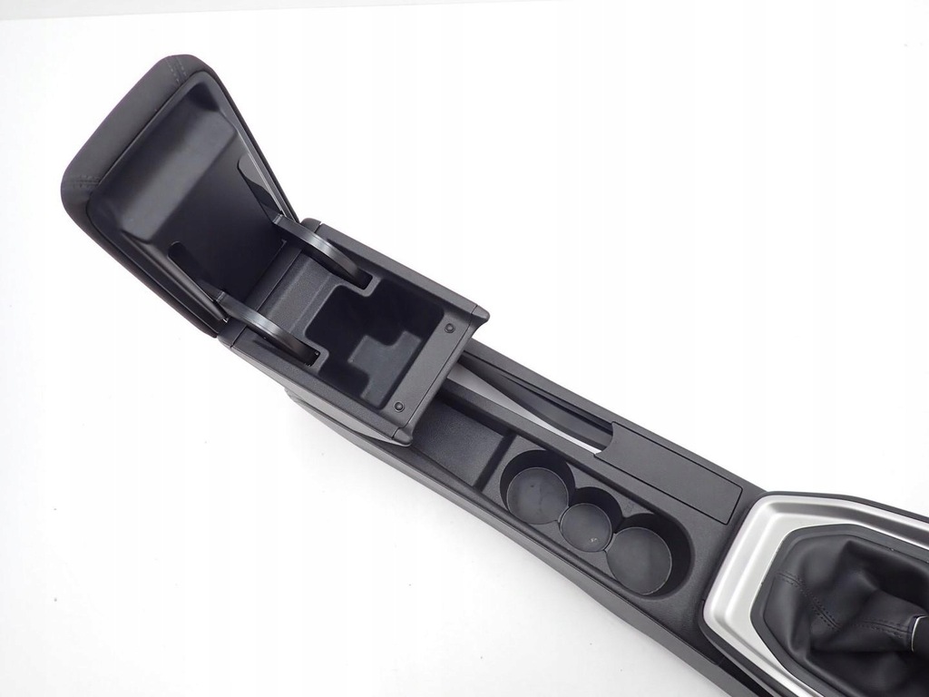 фото №8, Туннель подлокотник ручка чехол передач europa audi a1 ii 82a gb 19r