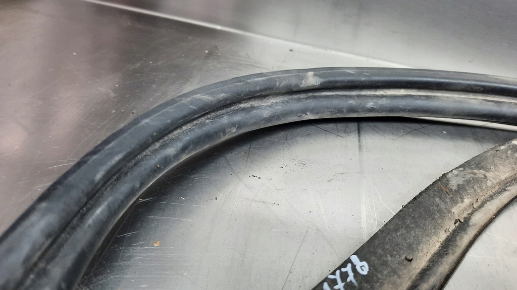 фото №8, Прокладка кришки багажника seat altea xl 1.6 mpi 08r