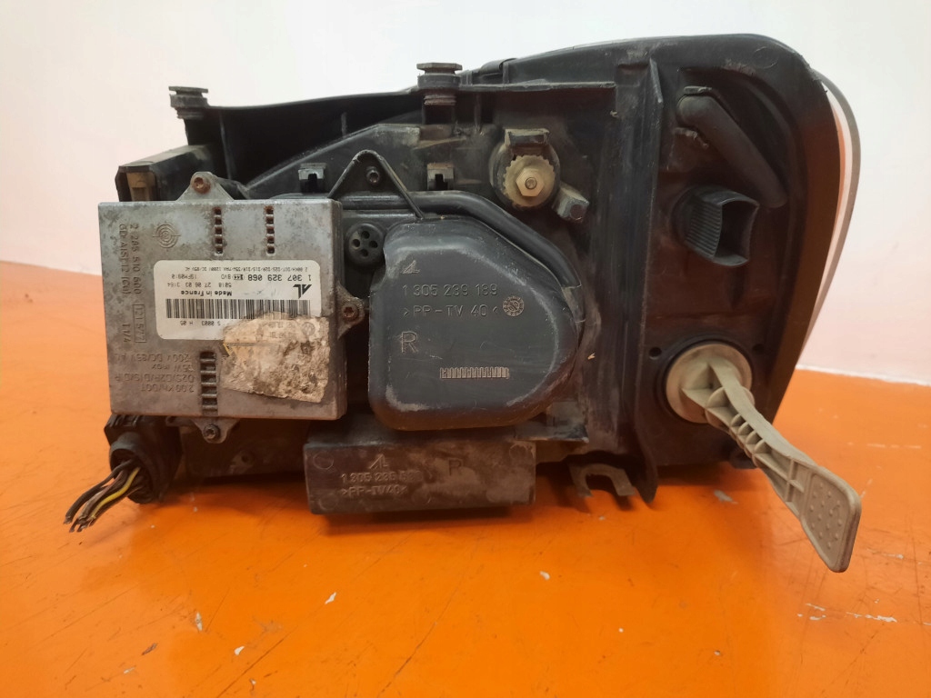 фото №7, Ford galaxy i lift 00-06 фара правий перед 1305235533