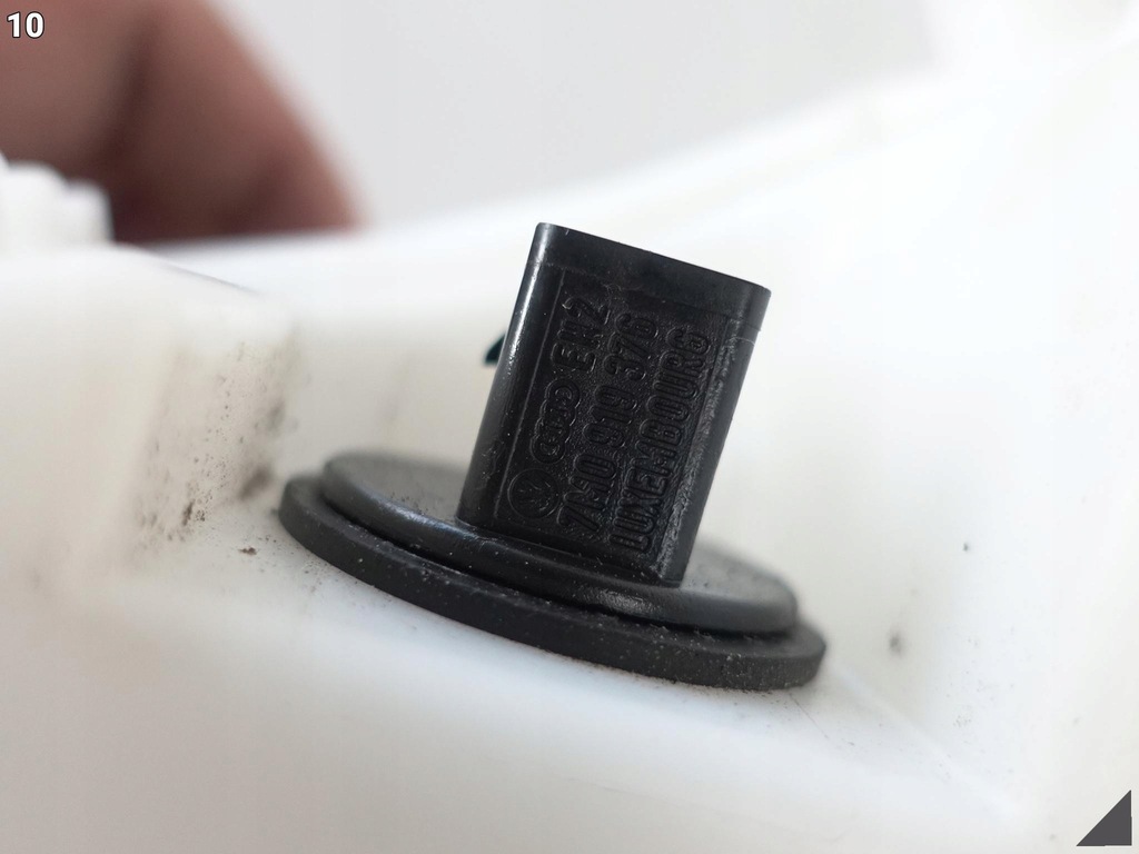 фото №11, Audi a7 s7 4g8 a6 s6 4g0 c7 lift 10-18 бачок омивача