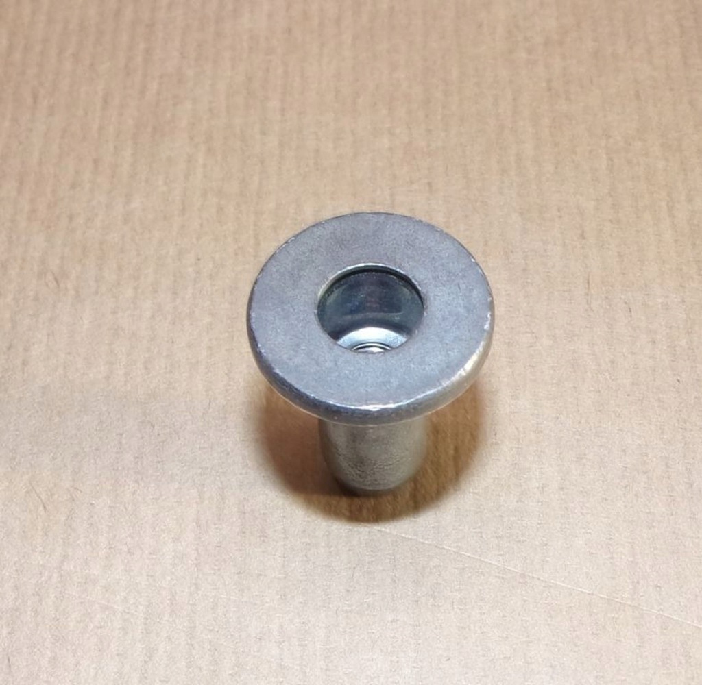 фото №3, Болт рейлинг r megane ii d logan 7703043127