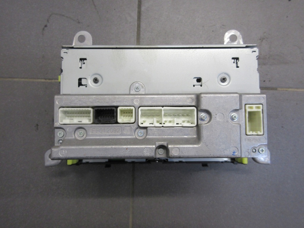 фото №3, Toyota avensis t27 радиопроигрыватель радио cd