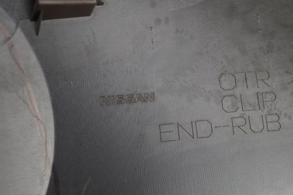 фото №9, Молдинг накладка na крышка задняя nissan leaf 908105sh0a