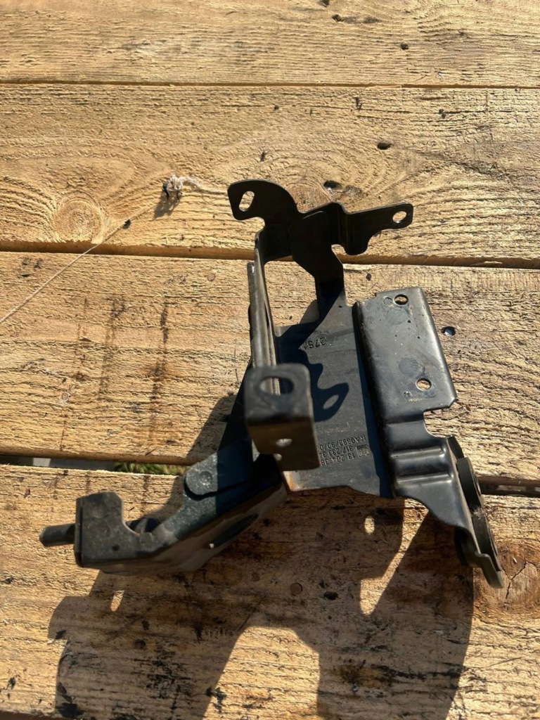 фото №1, Кронштейн насоса abs opel astra j 13264385