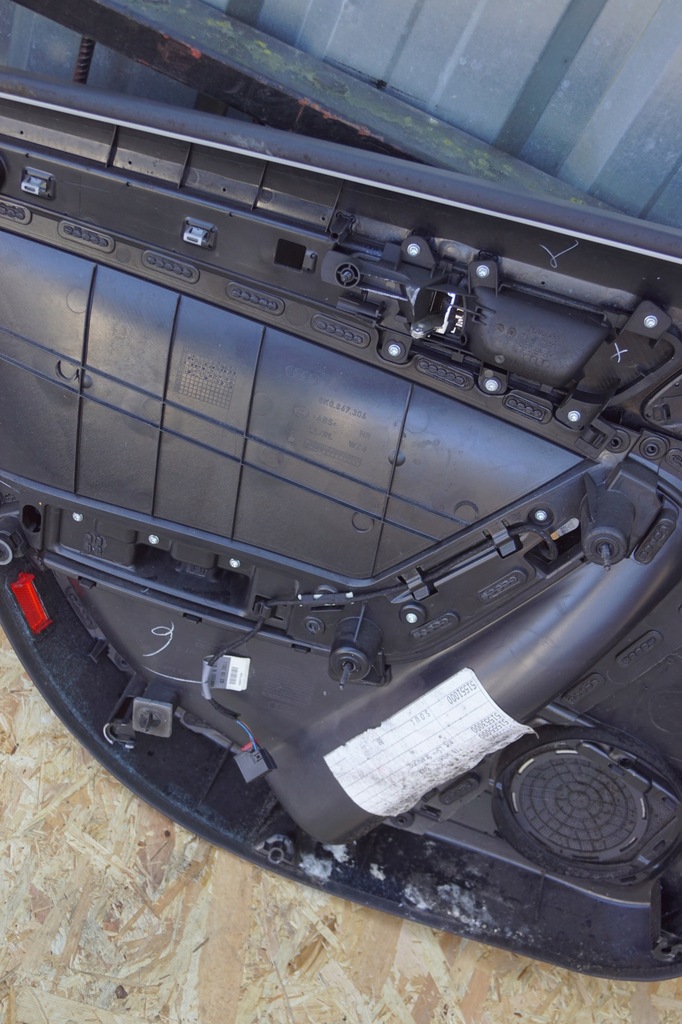 фото №16, Обшивка дверь правый задняя audi a4 b8 s-line