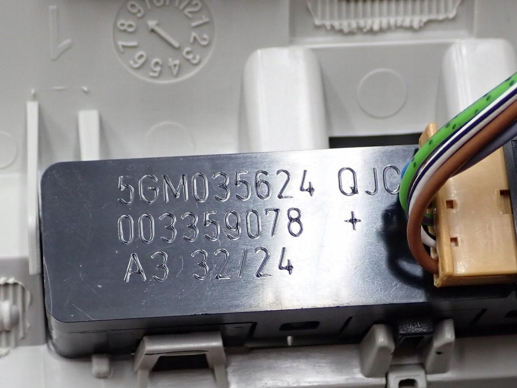 фото №9, Лампа салона кабины оригинал 2ga867591b 2ga867071b vw t-cross 24r