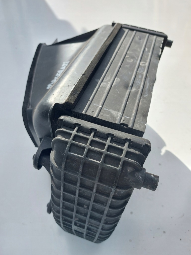 Maserati levante интеркулер радиатор воздухозаборник левый 670032141 с Разборки