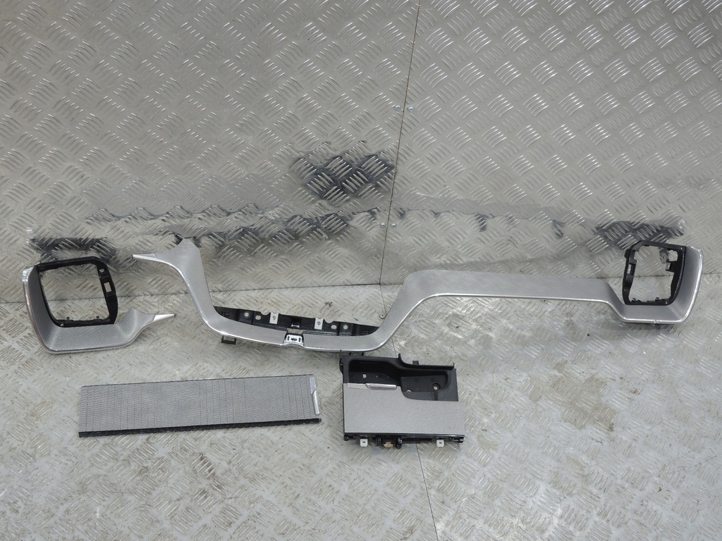 фото №1, Volvo xc60 ii d4 inscription молдинг декоративная dekor