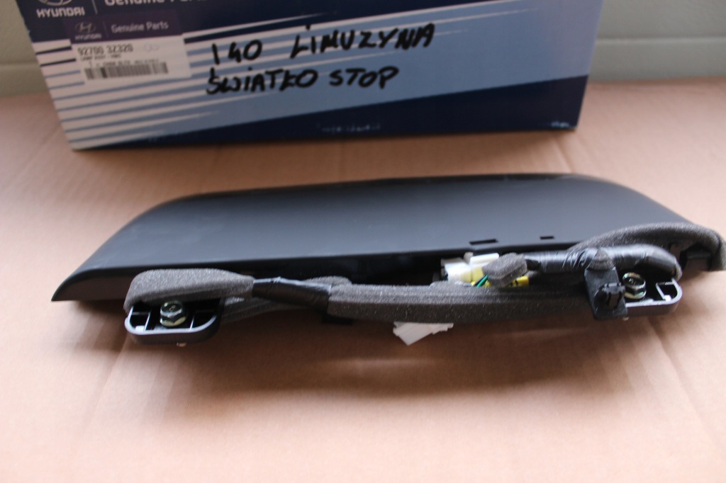 фото №3, Світло стоп hyundai i 40 sedan 92700-3z320