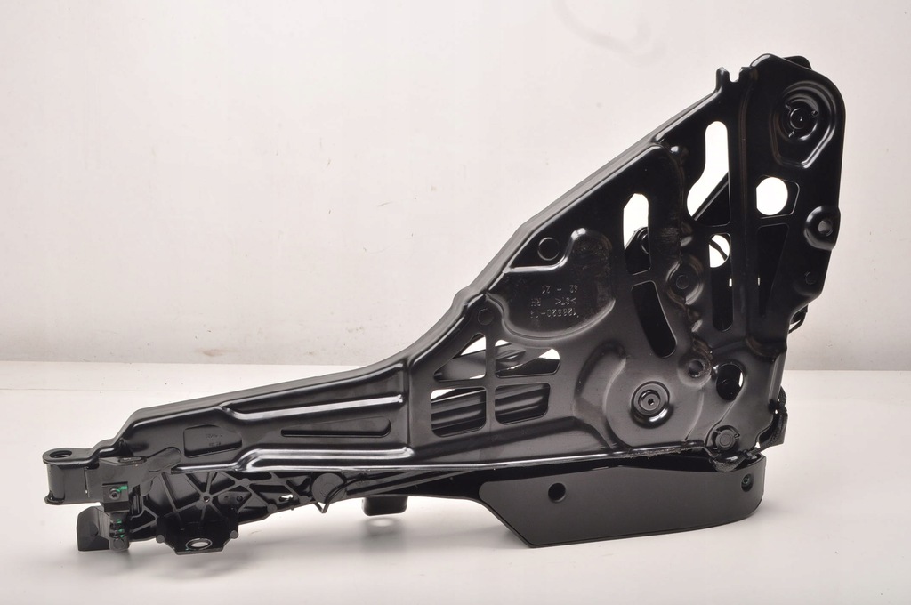 фото №12, Ferrari portofino 3.9 f164 петля дах правий 125502 007658