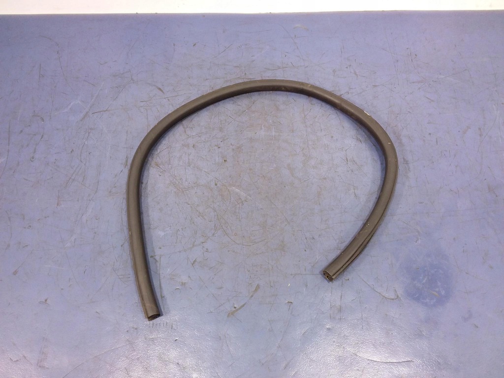 фото №1, Audi a7 i 4g прокладка дверь перед левая нижняя