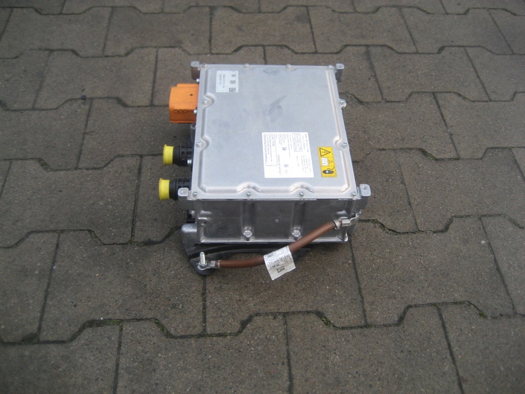 фото №8, Mercedes гібрид модуль зарядний пристрій inventer