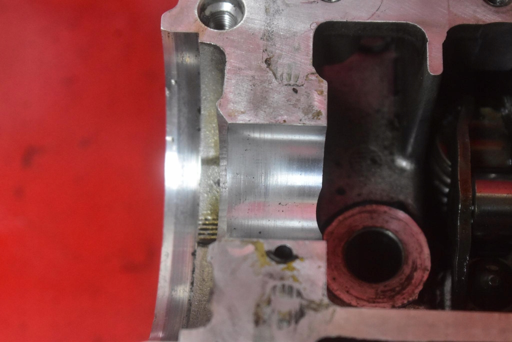 фото №10, Головка двигателя 31104738-002 volvo s60 1 i 2.4 d5 165 km 00-04