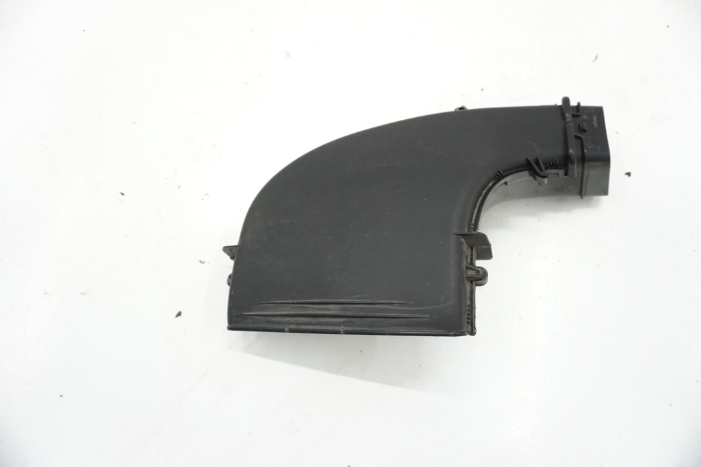 Купить Volvo v40 ii рестайлинг  воздухозаборник воздуха 2.0 d2 31338658