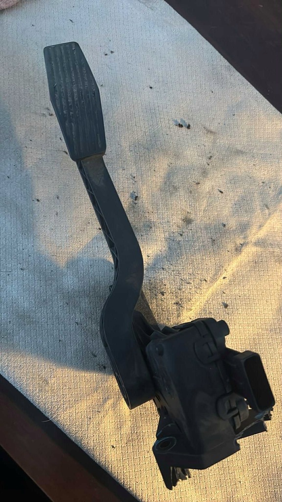 фото №1, Потенціометр педаль газу opel corsa c 1.3 cdti 6pv008110-00