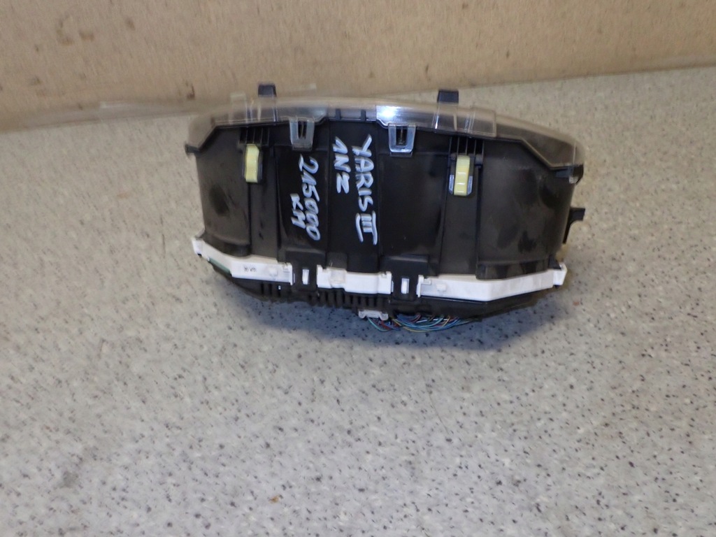 фото №5, Toyota yaris iii 11-14 приборы счетчик