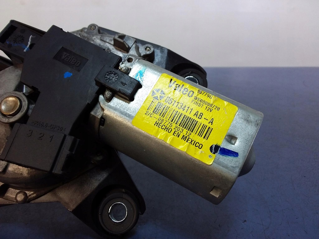 фото №4, Chrysler town v моторчик двірники задній