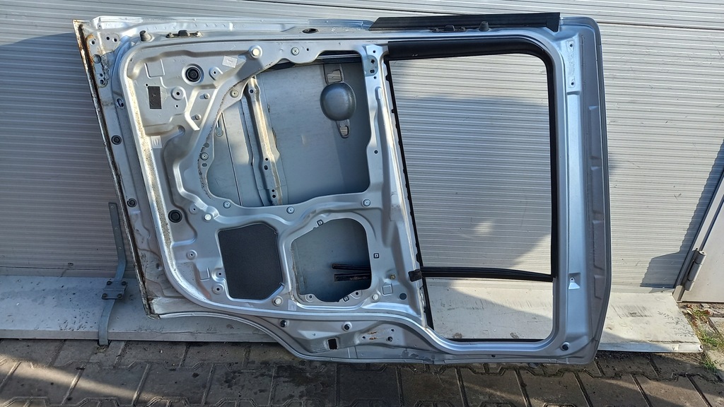 фото №14, Двері праве задня mazda 5 06r van