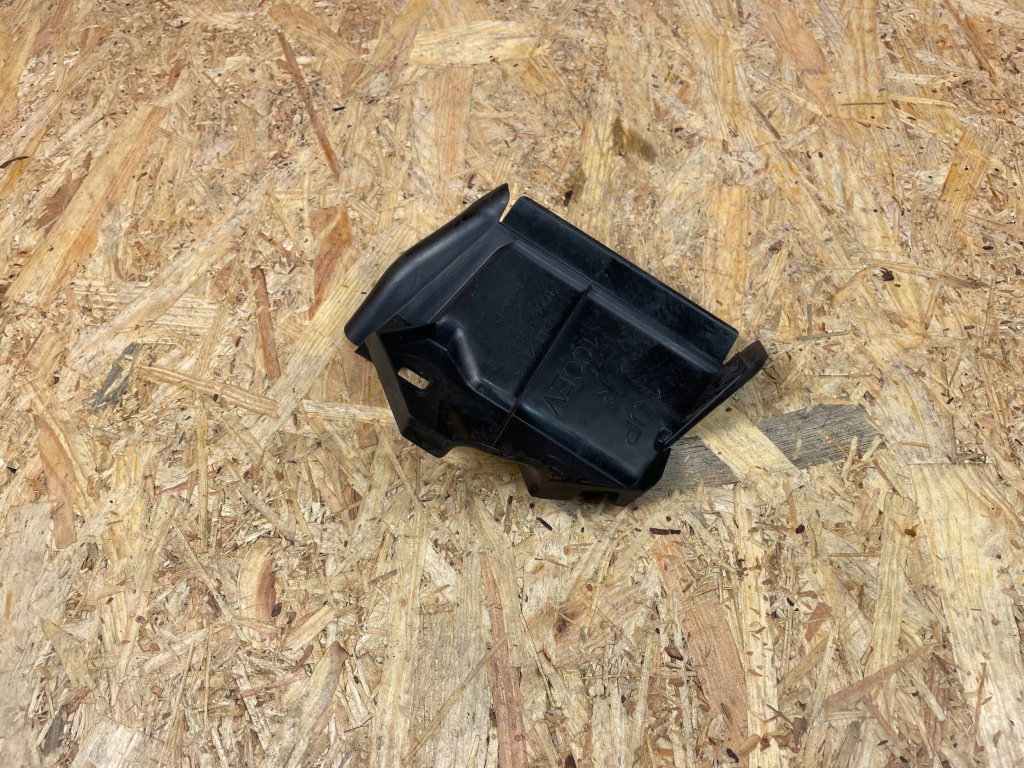 Впуск повітропровід повітря lexus ux 300e 16562-10010 2018- Недорого