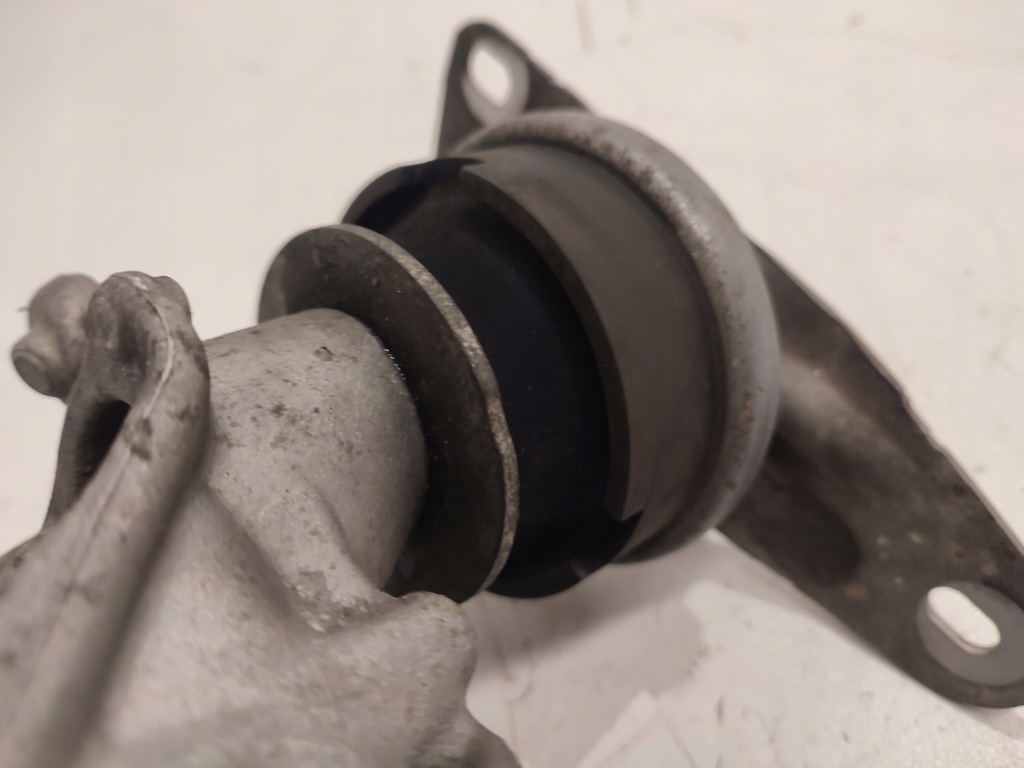 фото №6, Citroen c5 iii кронштейн подушка двигателя 1.6 thp бензин