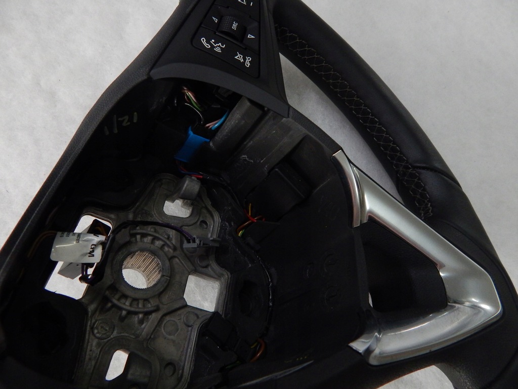 фото №9, Opel corsa e - воздуховод кожа подогрев с подогревом круиз-контроль oryg