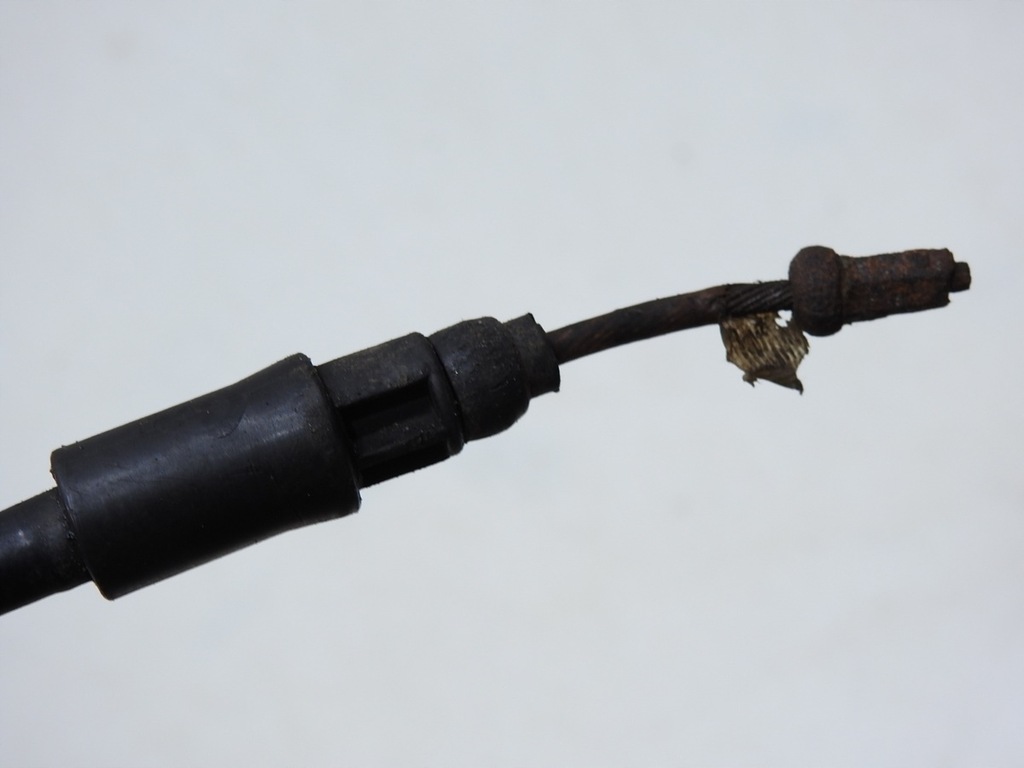 фото №6, Трос тормоза ручного правая volvo v50