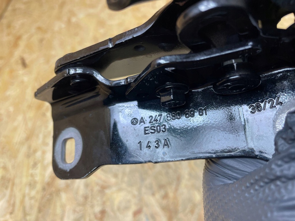 фото №11, Петля капот пиротехнический патрон левый mercedes gla w247 h247 a2478806901