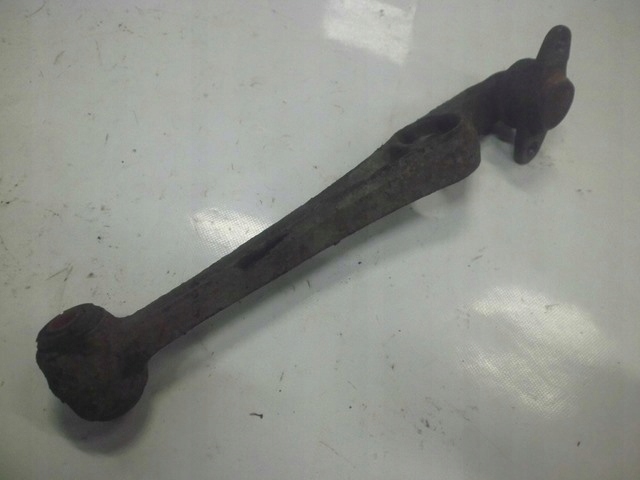 фото №4, Важіль правий задня 2.0 toyota mr2 90-99r