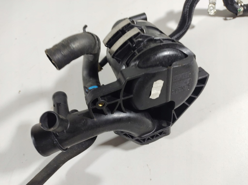 фото №10, Infiniti q50 2.2 13- корпус фильтра топлива