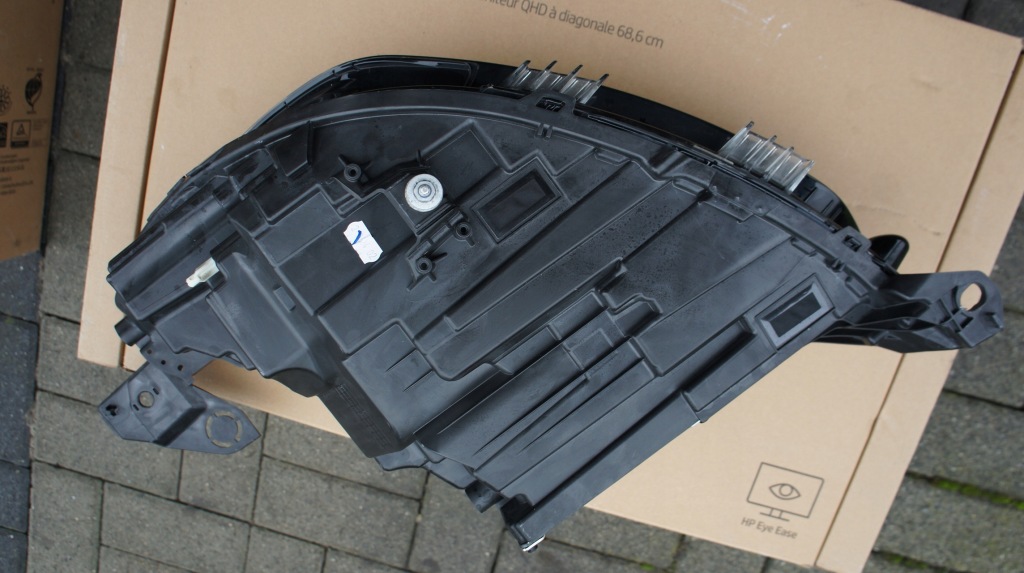 Передняя левая правый  фара peugeot 2008 2 рестайлинг  208 2 рестайлинг  full led в Украине