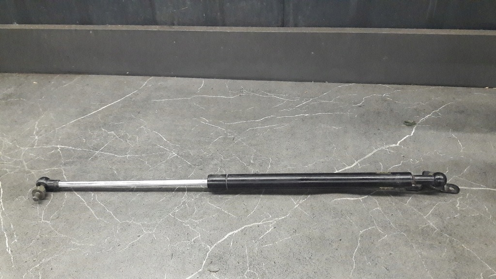 фото №1, Привод крышки mitsubishi colt