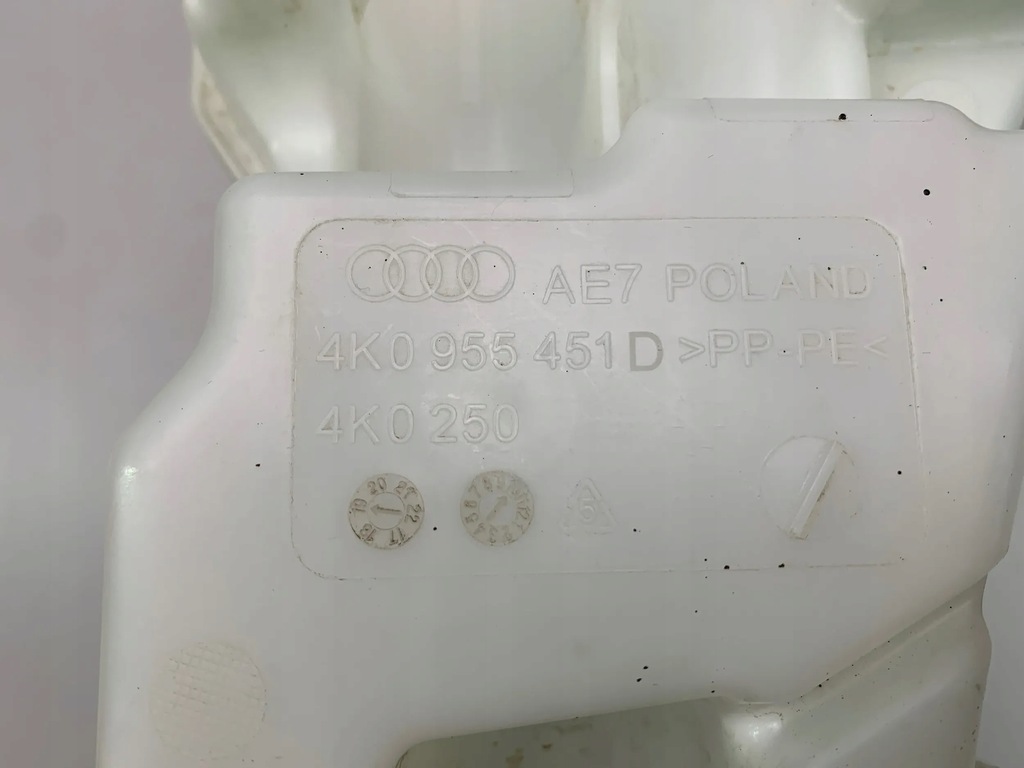 фото №7, Audi a6 c8 бачок омивача 4k0955451d