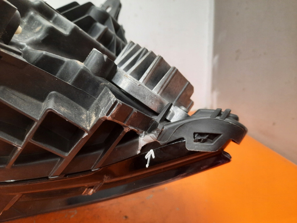 Volvo xc90 2 рестайлинг  14- фара full led фара правый перед правый  32404716 Доставка