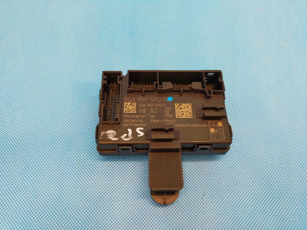 фото №1, Vw tiguan allspace 2022 r 1.5 tsi 110kw модуль дверь правый перед 5q4959592p