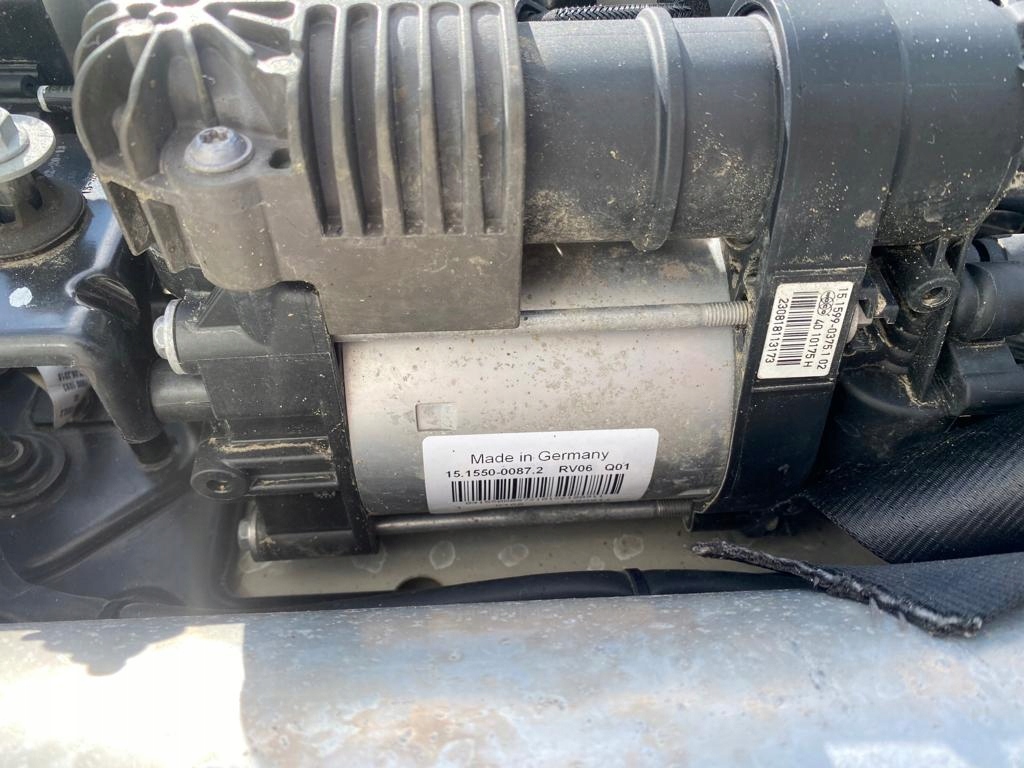 Maserati levante 3.0 d задні підвіска вісь  балка привідний вал міст амортизатор Оригінал