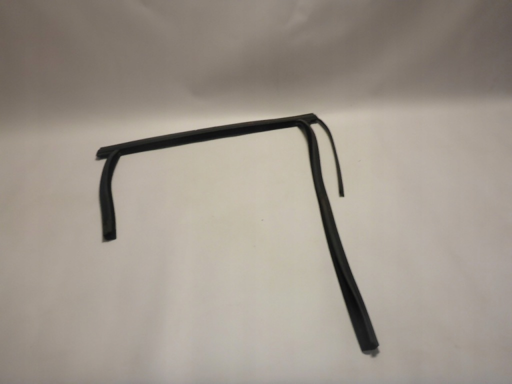 фото №2, Прокладка скло правий задня ford kuga mk2 13-