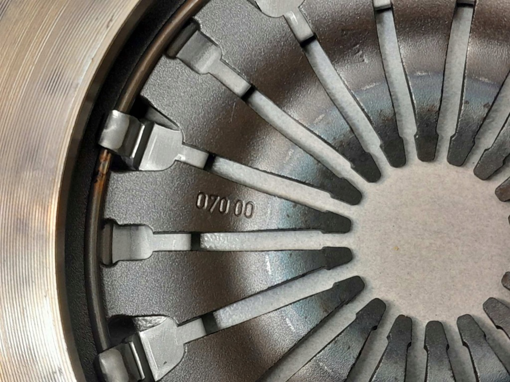 Купити Зчеплення mini cooper i r50 1.6 320043610