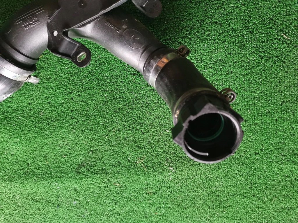 фото №5, Труба интеркулер dacia sandero 144604208r