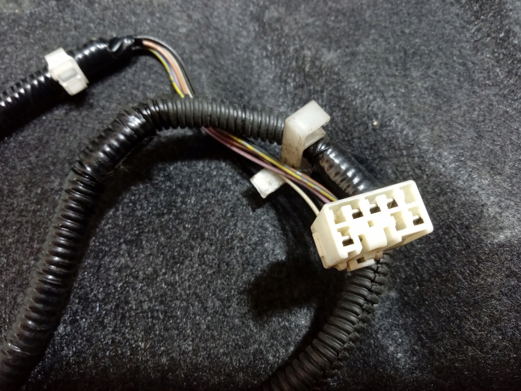 фото №5, Subaru legacy iv sedan задняя крышка багажника багажника задняя 35j