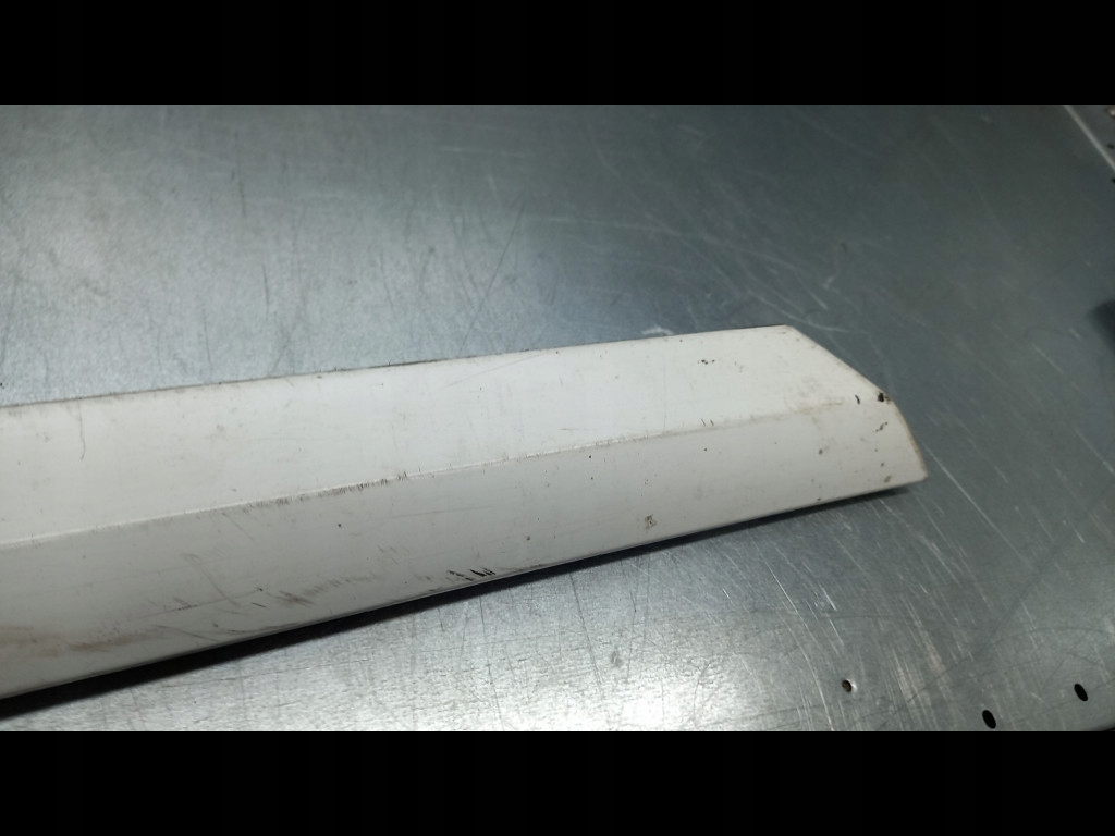 фото №4, Молдинг дверь правый задняя volvo s80 v70 39884247