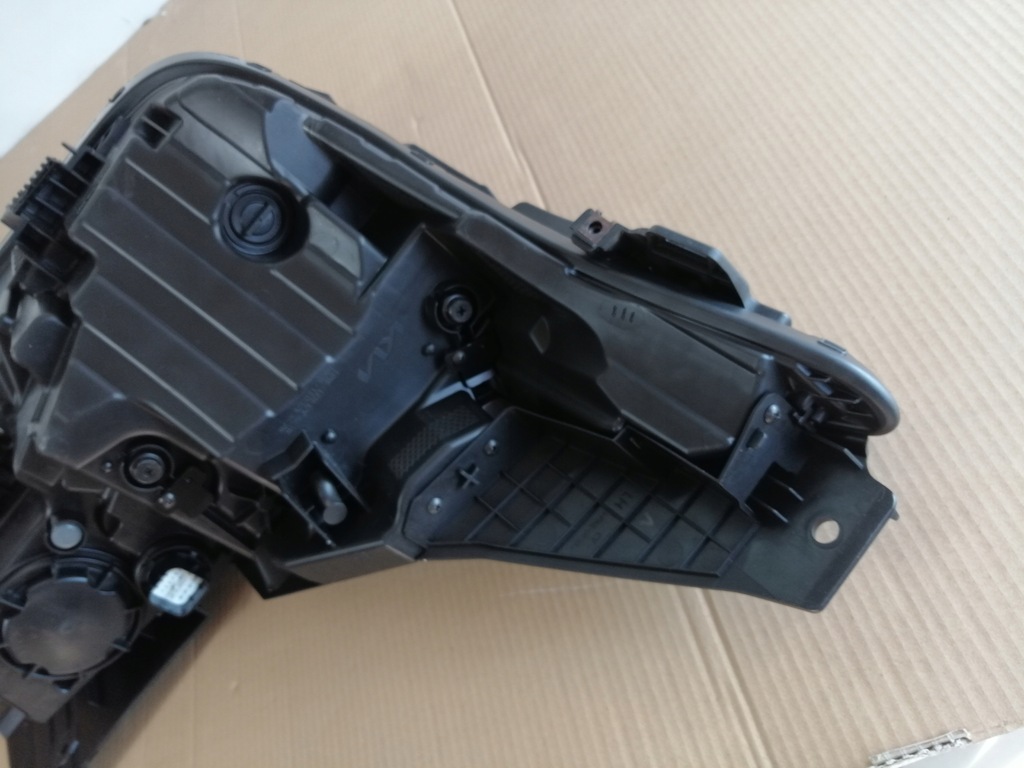 фото №10, Kia ev6 лампа перед ліва