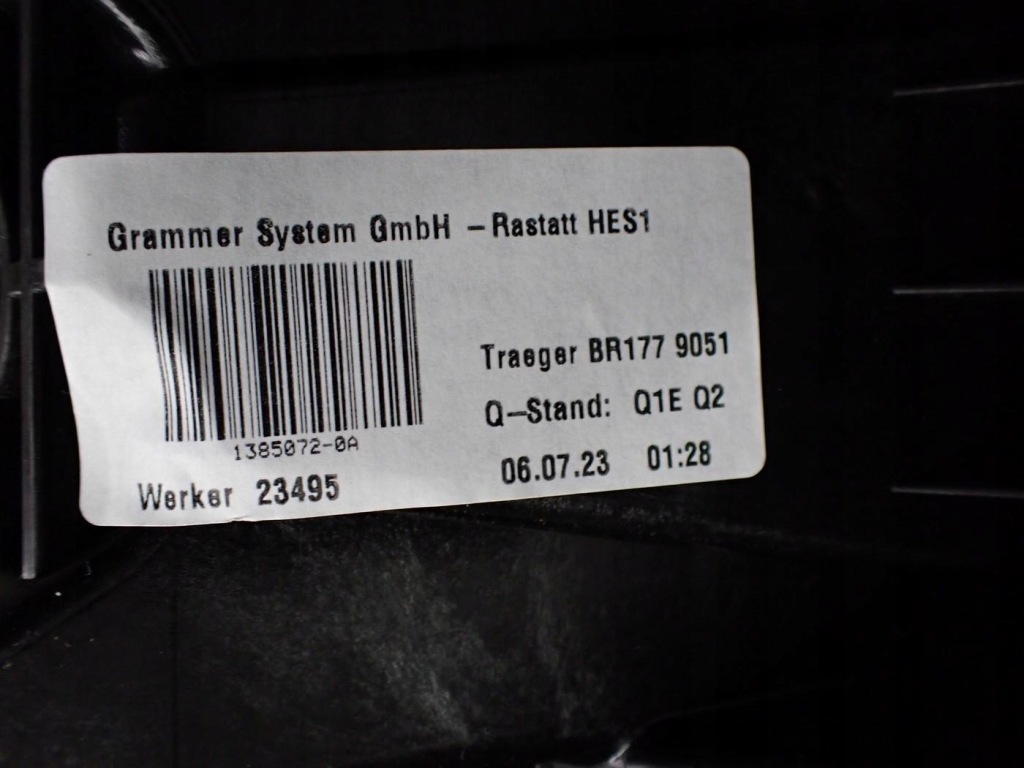 Тунель підлокітник czerwona nić amg usb європа mercedes cla ii 118 x118 24r Оригінал