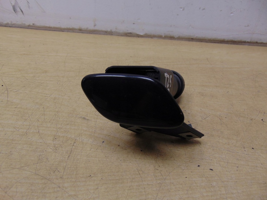 фото №1, Омивач ксенон лампи правий toyota avensis t25