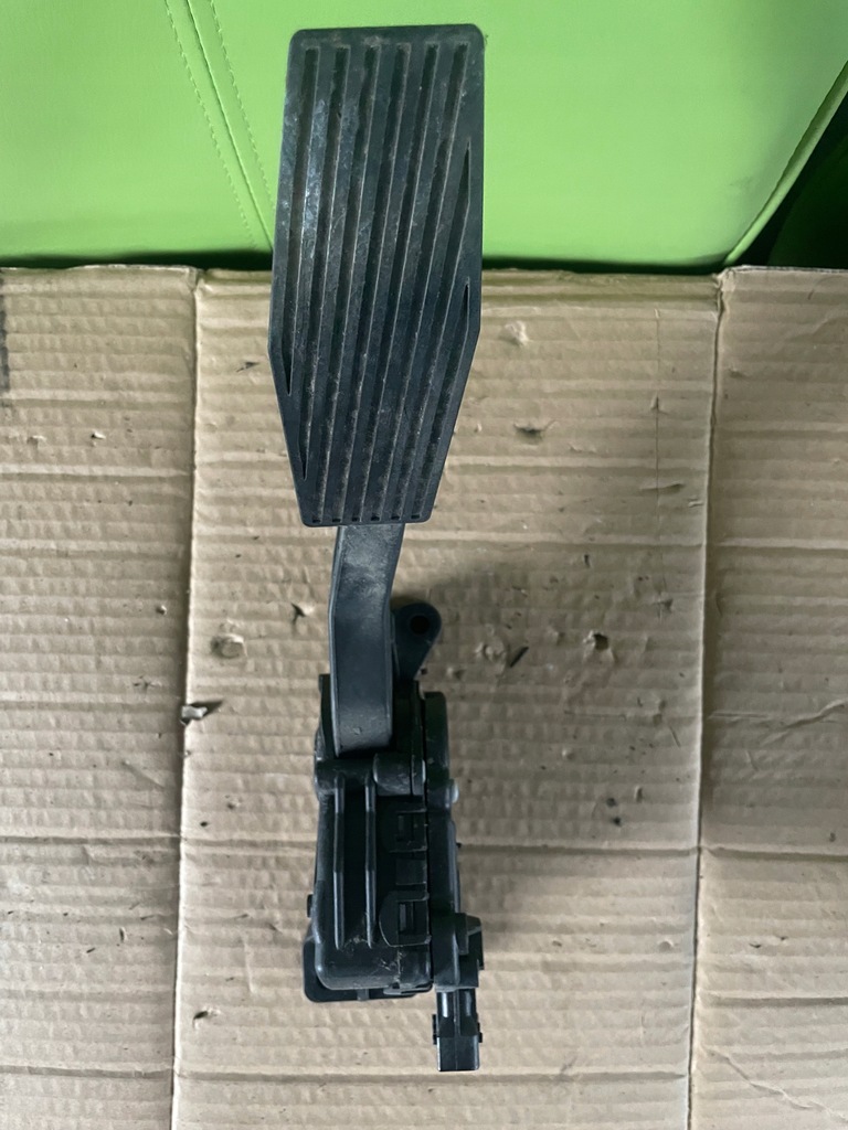 фото №1, Потенциометр педаль газа opel vectra c cdti 9186724 ce