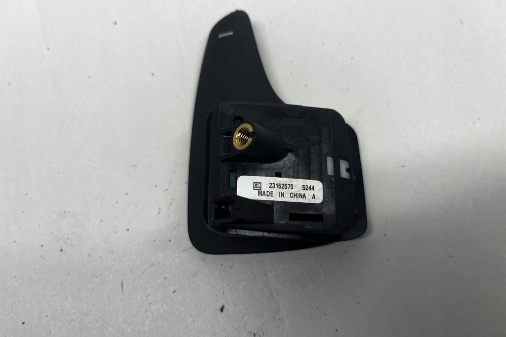 фото №8, Кнопки руля chevrolet camaro 23162571 6.2l бензиновый 333kw 2016